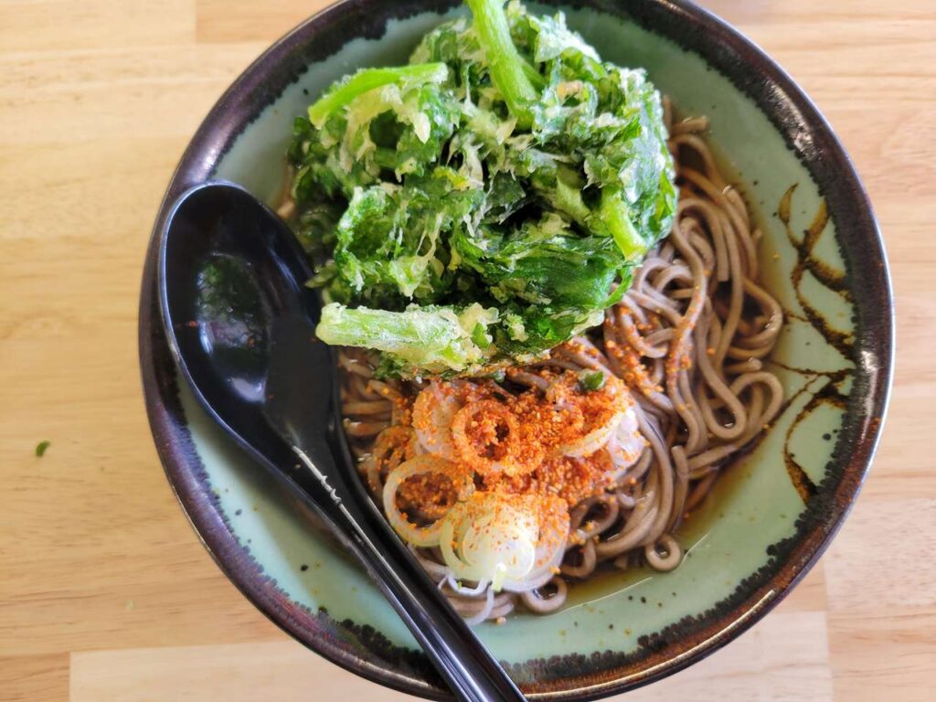 立ち食いそば 枇栾（ひらん）【2025年オープン】の春菊天そば