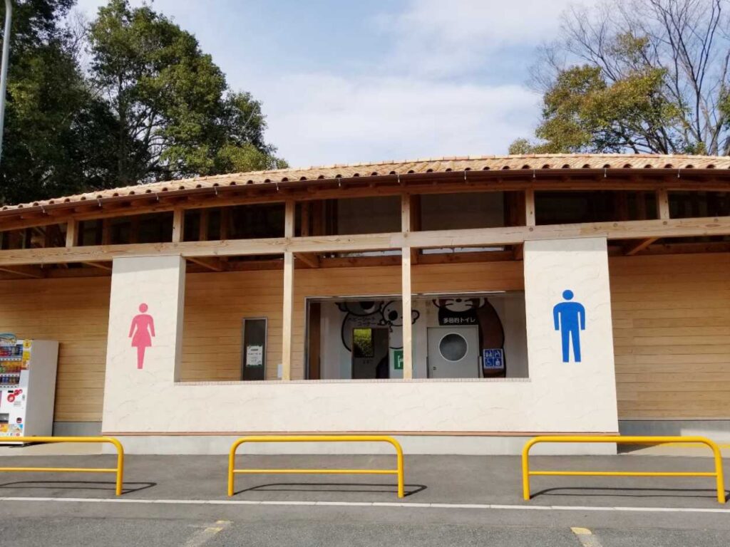 埼玉県こども動物自然公園（東松山市）トイレ